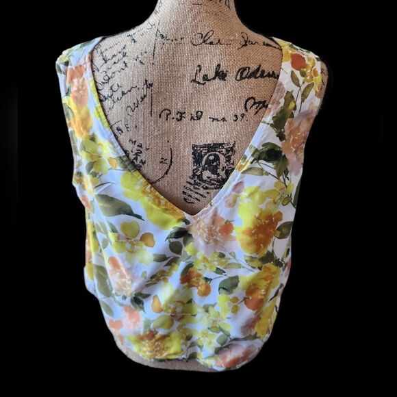 Girl and the Sun Oasis Crop Top Womns SZ Medium Bloomcore Flowy Boxy Summer Soft - Picture 4 of 5